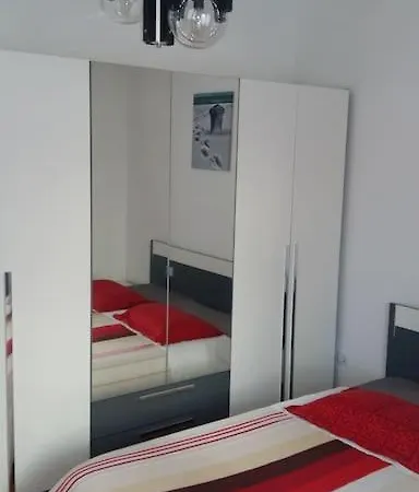 Апартаменты Sara, Dugi Rat, Croatia *